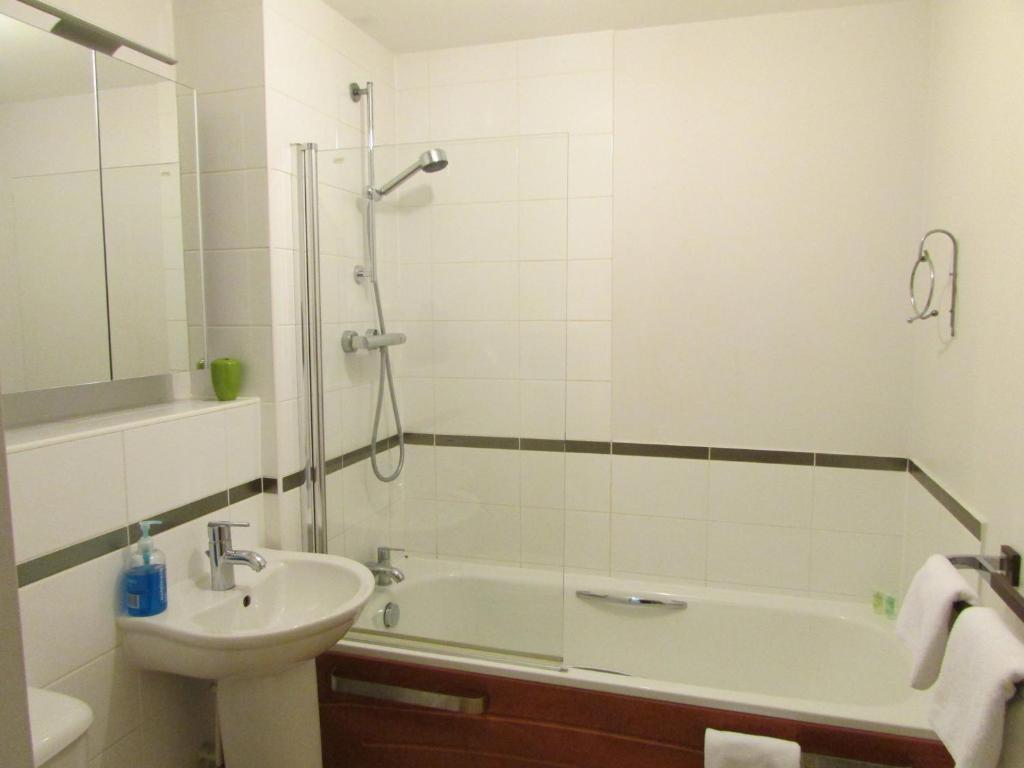 Cheltenham Luxury Apartments 객실 사진